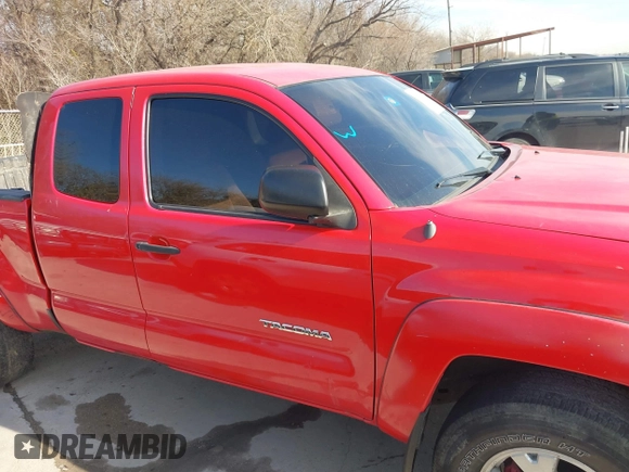 2006 Toyota Tacoma with VIN 5TEUX42NX6Z283853, listed as a IAAI auction lot 41351454 with 310,162 mi miles. Bid and sale history available at carsss.com. Image 14.