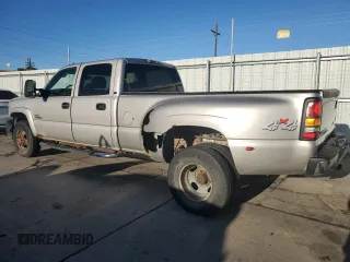 2006 Chevrolet Silverado 3500 DRW LT1 with VIN 1GCJK33D86F266693, listed as a Copart auction lot 77696744 with 283,790 mi miles and Clean Title. Bid and sale history available at carsss.com. Image 2.