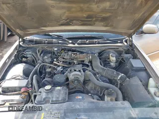 2004 Mercury Grand Marquis GS z VIN 2MEFM74WX4X643435, wystawiony jako IAAI lot #41932119 z przebiegiem 274 468 mil mil oraz . Historia ofert i sprzedaży dostępna na DreamBid. Obrazek 10.