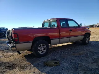 1996 Dodge 1500 z VIN 3B7HC13YXTG136928, wystawiony jako Copart lot #83470244 z przebiegiem 137 366 mil mil oraz Szkoda całkowita • Salvage title. Historia ofert i sprzedaży dostępna na DreamBid. Obrazek 3.