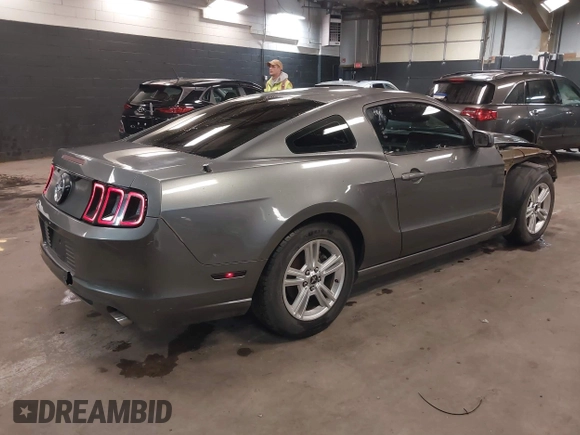 2013 Ford Mustang V6 with VIN 1ZVBP8AM5D5229655, listed as a IAAI auction lot 41824722 with 122,971 mi miles. Bid and sale history available at carsss.com. Image 4.