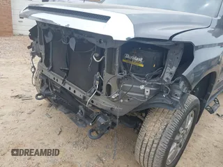 2019 Toyota Tundra SR5 z VIN 5TFHY5F15KX777874, wystawiony jako IAAI lot #42292266 z przebiegiem 98 341 mil mil oraz . Historia ofert i sprzedaży dostępna na DreamBid. Obrazek 6.