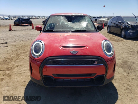 2023 MINI Hardtop Cooper S with VIN WMW53DH00P2S82015, listed as a Copart auction lot 68826744 with 8,950 mi miles and Salvage title. Bid and sale history available at DreamBid. Image 5.