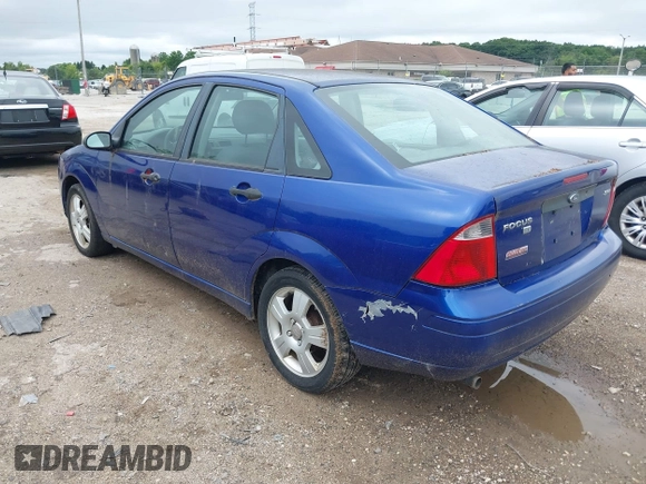 2005 Ford Focus S with VIN 1FAFP34N35W229229, listed as a IAAI auction lot 42738975 with 107,388 mi miles and . Bid and sale history available at DreamBid. Image 3.
