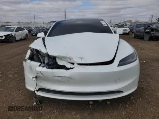 2025 Tesla Model 3 Long Range z VIN 5YJ3E1EA0SF903551, wystawiony jako Copart lot #49811045 z przebiegiem Nie podano mil oraz Szkoda całkowita • Salvage title. Historia ofert i sprzedaży dostępna na DreamBid. Obrazek 5.