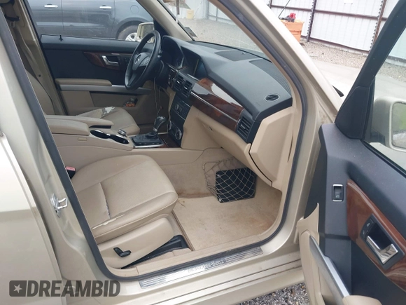 2011 Mercedes-Benz GLK 350 with VIN WDCGG5GBXBF596646, listed as a IAAI auction lot 42247967 with 209,512 mi miles and . Bid and sale history available at DreamBid. Image 5.