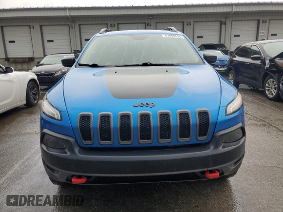 2017 Jeep Cherokee Trailhawk z VIN 1C4PJMBS1HW648716, wystawiony jako Copart lot #57490635 z przebiegiem 94 983 mil mil oraz Szkoda całkowita • Salvage title. Historia ofert i sprzedaży dostępna na DreamBid. Obrazek 5.