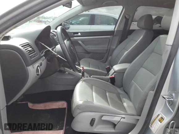 2008 Volkswagen Jetta SE with VIN 3VWRZ71K78M073068, listed as a Copart auction lot 47866115 with 121,071 mi miles and Salvage title. Bid and sale history available at DreamBid. Image 7.