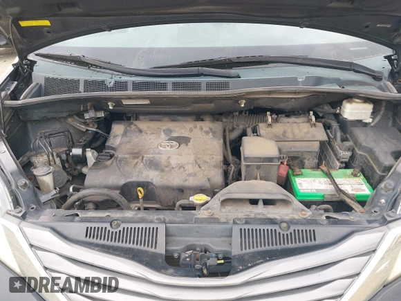 2011 Toyota Sienna XLE AAS with VIN 5TDYK3DC4BS053495, listed as a IAAI auction lot 41963995 with 215,300 mi miles and . Bid and sale history available at DreamBid. Image 10.