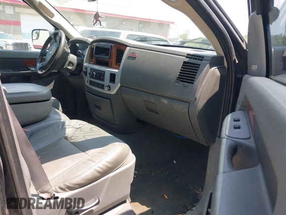 2007 Dodge 1500 Laramie z VIN 1D7HU18267S236613, wystawiony jako IAAI lot #42477167 z przebiegiem 267 376 mil mil oraz . Historia ofert i sprzedaży dostępna na DreamBid. Obrazek 5.