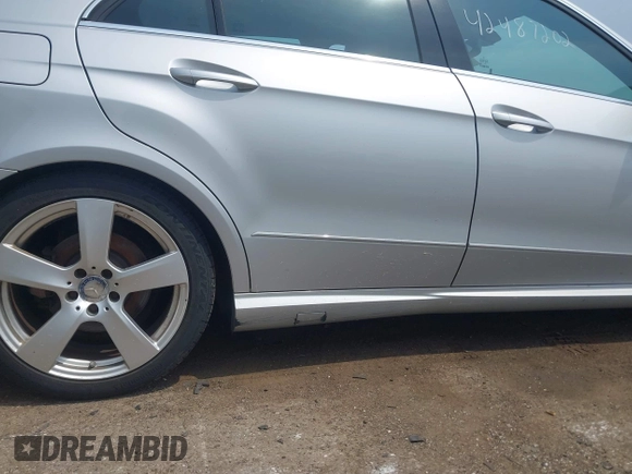2011 Mercedes-Benz E 350 Luxury с VIN WDDHF8HB5BA467794, выставлен на аукционе IAAI как лот 42487202 с пробегом 228 854 миль миль и . История ставок и продаж доступна на DreamBid. Изображение 6.