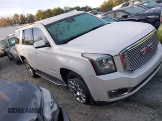 2016 GMC Yukon Denali with VIN 1GKS1CKJ5GR160124, listed as a IAAI auction lot 41580408 with 177,560 mi miles. Bid and sale history available at carsss.com. Image 1.