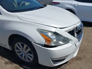 2013 Nissan Altima SV with VIN 1N4AL3APXDC102487, listed as a IAAI auction lot 42179813 with 120,218 mi miles and . Bid and sale history available at carsss.com. Image 19.