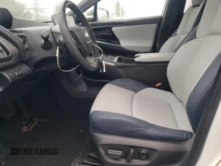 2023 Subaru Solterra Limited z VIN JTMABABA7PA022169, wystawiony jako Copart lot #43947795 z przebiegiem 18 415 mil mil oraz Szkoda całkowita • Salvage title. Historia ofert i sprzedaży dostępna na DreamBid. Obrazek 7.