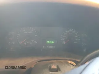 2005 Ford F-350 XL с VIN 1FTWW32P05EB47353, выставлен на аукционе Copart как лот 88794375 с пробегом 234 984 миль миль и Списание • Salvage title. История ставок и продаж доступна на DreamBid. Изображение 9.