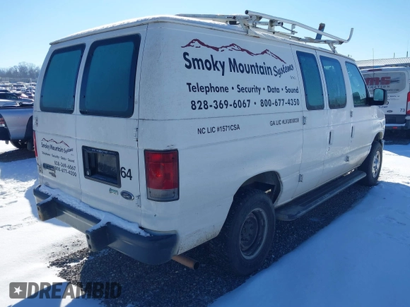 2013 Ford Econoline Cargo Commercial z VIN 1FTNE2EW5DDA25524, wystawiony jako IAAI lot #41208957 z przebiegiem 148 921 mil mil oraz . Historia ofert i sprzedaży dostępna na DreamBid. Obrazek 4.