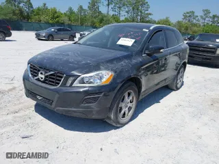 2012 Volvo XC60 3.2L with VIN YV4952DL8C2290826, listed as a IAAI auction lot 42067621 with 217,562 mi miles. Bid and sale history available at carsss.com. Image 2.