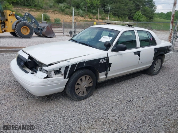 2009 Ford Police Interceptor with VIN 2FAHP71V99X117825, listed as a IAAI auction lot 41803538 with 140,903 mi miles. Bid and sale history available at carsss.com. Image 17.