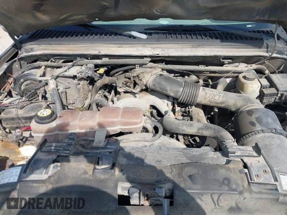 2001 Ford Super Duty F-250 XL with VIN 1FTNW21S31EC77648, listed as a IAAI auction lot 41523954 with 218,035 mi miles. Bid and sale history available at carsss.com. Image 10.