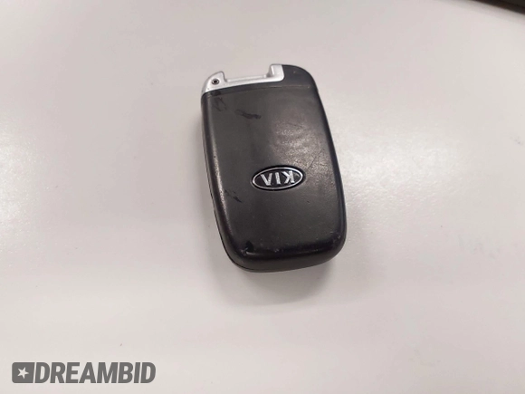 2013 Kia Sorento EX with VIN 5XYKU3A69DG318443, listed as a IAAI auction lot 41804384 with Not Provided miles. Bid and sale history available at carsss.com. Image 11.