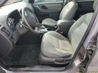 2007 Ford Escape XLT with VIN 1FMYU03187KB60049, listed as a Copart auction lot 74588994 with Not Provided miles and Non Repairable. Bid and sale history available at carsss.com. Image 7.