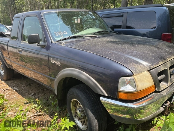 1999 Ford Ranger XL with VIN 1FTZR15V6XTA61496, listed as a Copart auction lot 61017635 with 49,455 mi miles and Clean title. Bid and sale history available at DreamBid. Image 1.