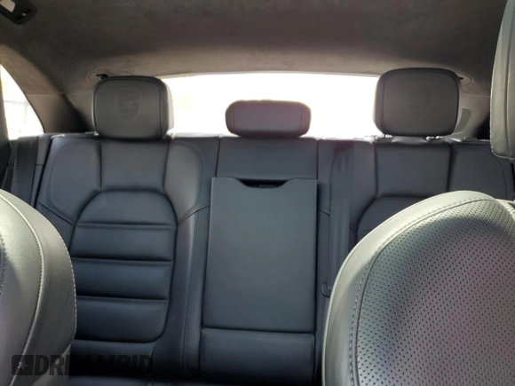 2017 Porsche Macan Turbo with VIN WP1AF2A59HLB60007, listed as a Copart auction lot 58046935 with 183,683 mi miles and Salvage title. Bid and sale history available at DreamBid. Image 10.