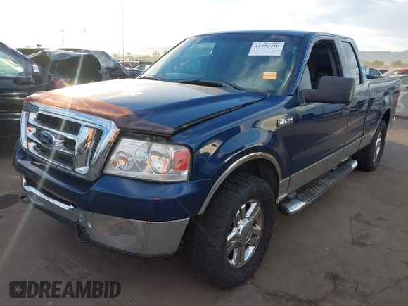 2007 Ford F-150 XLT z VIN 1FTPX14V27FB70552, wystawiony jako IAAI lot #41492410 z przebiegiem 247 114 mil mil oraz . Historia ofert i sprzedaży dostępna na DreamBid. Obrazek 17.