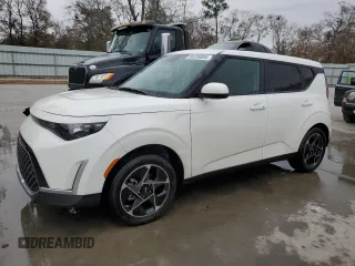 2024 Kia Soul EX with VIN KNDJ33AU7R7899104, listed as a Copart auction lot 86289004 with 32,263 mi miles and Salvage Title. Bid and sale history available at carsss.com. Image 1.