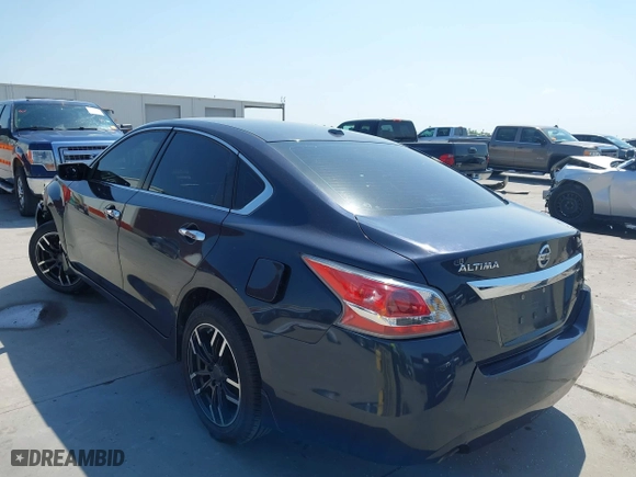 2015 Nissan Altima 2.5 S with VIN 1N4AL3AP1FC290299, listed as a IAAI auction lot 42049687 with 125,864 mi miles. Bid and sale history available at carsss.com. Image 3.