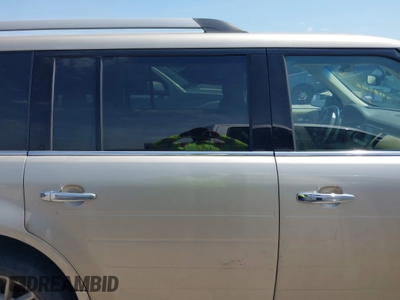 2018 Ford Flex SEL z VIN 2FMGK5C88JBA18829, wystawiony jako IAAI lot #42283656 z przebiegiem 138 165 mil mil oraz . Historia ofert i sprzedaży dostępna na DreamBid. Obrazek 13.