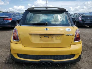 2009 MINI Hardtop S with VIN WMWMF73569TW82519, listed as a Copart auction lot 62872425 with 101,656 mi miles and Clean title. Bid and sale history available at DreamBid. Image 6.