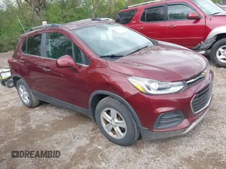 2017 Chevrolet Trax LT with VIN 3GNCJLSB0HL250919, listed as a IAAI auction lot 42092001 with 101,920 mi miles. Bid and sale history available at carsss.com. Image 1.