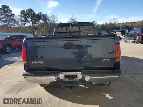 2001 Ford Super Duty F-250 XL with VIN 1FTNX20F11EB60992, listed as a Copart auction lot 88501795 with 136,557 mi miles and Salvage Title. Bid and sale history available at carsss.com. Image 6.