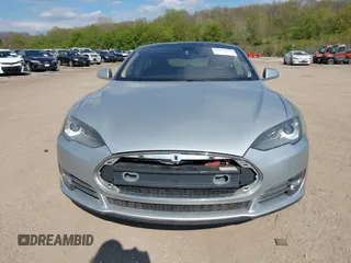 2012 Tesla Model S Performance with VIN 5YJSA1DP3CFP01348, listed as a IAAI auction lot 42185490 with 181,217 mi miles and . Bid and sale history available at DreamBid. Image 11.