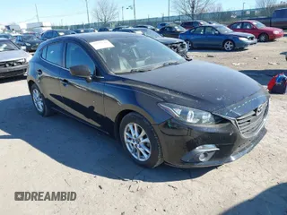 2015 Mazda 3 i Grand Touring z VIN 3MZBM1M73FM153209, wystawiony jako IAAI lot #41570710 z przebiegiem 95 892 mil mil oraz . Historia ofert i sprzedaży dostępna na DreamBid. Obrazek 1.