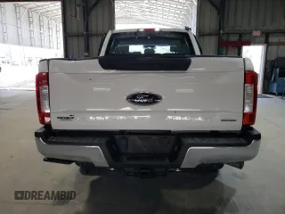 2017 Ford F-250 XLT с VIN 1FT7X2B65HEC43311, выставлен на аукционе Copart как лот 57128605 с пробегом 56 349 миль миль и Списание • Salvage title. История ставок и продаж доступна на DreamBid. Изображение 6.