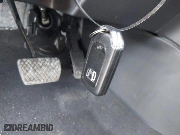 2019 Honda CR-V EX with VIN JHLRW2H50KX010056, listed as a IAAI auction lot 41782384 with 84,143 mi miles. Bid and sale history available at carsss.com. Image 11.