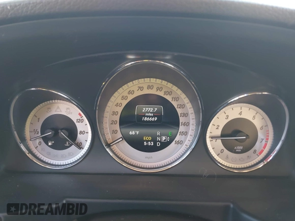 2014 Mercedes-Benz GLK 350 with VIN WDCGG5HB6EG176802, listed as a IAAI auction lot 40964778 with 186,669 mi miles and . Bid and sale history available at carsss.com. Image 7.
