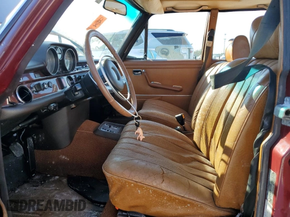 1973 Mercedes-Benz C z VIN 10806812018067, wystawiony jako Copart lot #43207885 z przebiegiem 58 302 mil mil oraz Szkoda całkowita • Salvage title. Historia ofert i sprzedaży dostępna na DreamBid. Obrazek 7.
