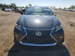 2016 Lexus ES 330 z VIN JTHBK1GG1G2227934, wystawiony jako Copart lot #57602665 z przebiegiem 131 686 mil mil oraz Szkoda całkowita • Salvage title. Historia ofert i sprzedaży dostępna na DreamBid. Obrazek 5.