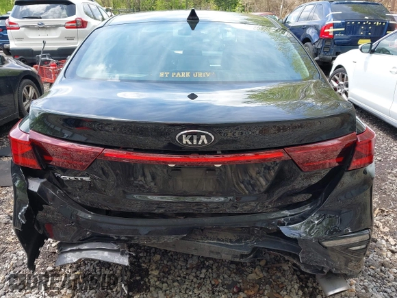 2021 Kia Forte LXS with VIN 3KPF24AD6ME307117, listed as a IAAI auction lot 42204377 with 52,364 mi miles and . Bid and sale history available at DreamBid. Image 16.