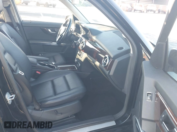 2013 Mercedes-Benz GLK 350 z VIN WDCGG8JB4DG127236, wystawiony jako IAAI lot #40969875 z przebiegiem 94 718 mil mil oraz . Historia ofert i sprzedaży dostępna na DreamBid. Obrazek 5.