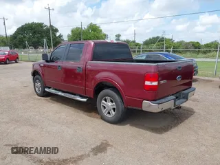 2005 Ford F-150 XLT z VIN 1FTPW12545KD95257, wystawiony jako IAAI lot #42643117 z przebiegiem 151 077 mil mil oraz . Historia ofert i sprzedaży dostępna na DreamBid. Obrazek 3.