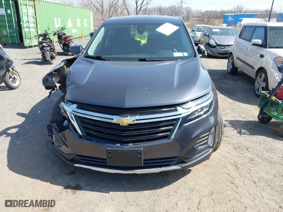 2022 Chevrolet Equinox LT with VIN 2GNAXUEV0N6110449, listed as a IAAI auction lot 41785236 with 124,258 mi miles. Bid and sale history available at carsss.com. Image 12.