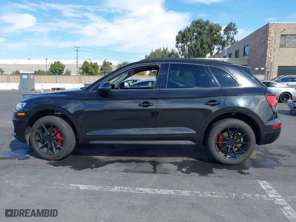 2018 Audi Q5 Premium with VIN WA1ANAFY4J2059948, listed as a IAAI auction lot 40681462 with 53,821 mi miles. Bid and sale history available at carsss.com. Image 13.