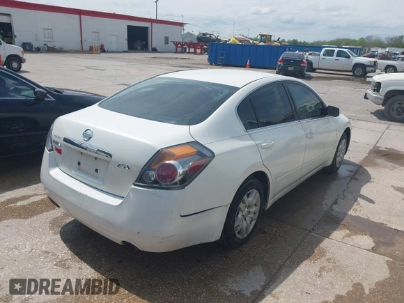 2009 Nissan Altima SL with VIN 1N4AL21E29N413433, listed as a IAAI auction lot 41842545 with 337,719 mi miles and . Bid and sale history available at DreamBid. Image 4.