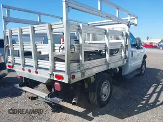 2013 Ford F-250 XL с VIN 1FDBF2A60DEA36359, выставлен на аукционе IAAI как лот 41638468 с пробегом 59 355 миль миль и . История ставок и продаж доступна на DreamBid. Изображение 4.