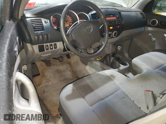 2010 Toyota Tacoma z VIN 5TEPX4EN5AZ741624, wystawiony jako Copart lot #86274824 z przebiegiem 55 691 mil mil oraz Szkoda całkowita • Salvage title. Historia ofert i sprzedaży dostępna na DreamBid. Obrazek 8.