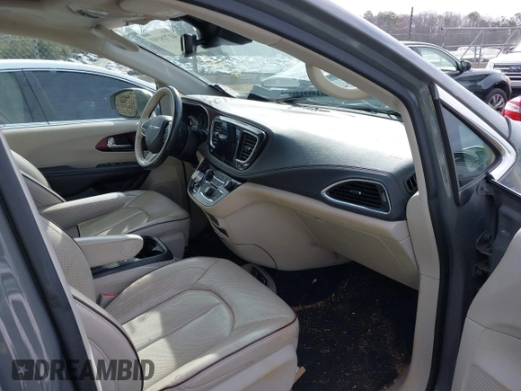 2020 Chrysler Pacifica Limited z VIN 2C4RC1GG4LR140960, wystawiony jako IAAI lot #41718193 z przebiegiem 104 945 mil mil oraz . Historia ofert i sprzedaży dostępna na DreamBid. Obrazek 5.